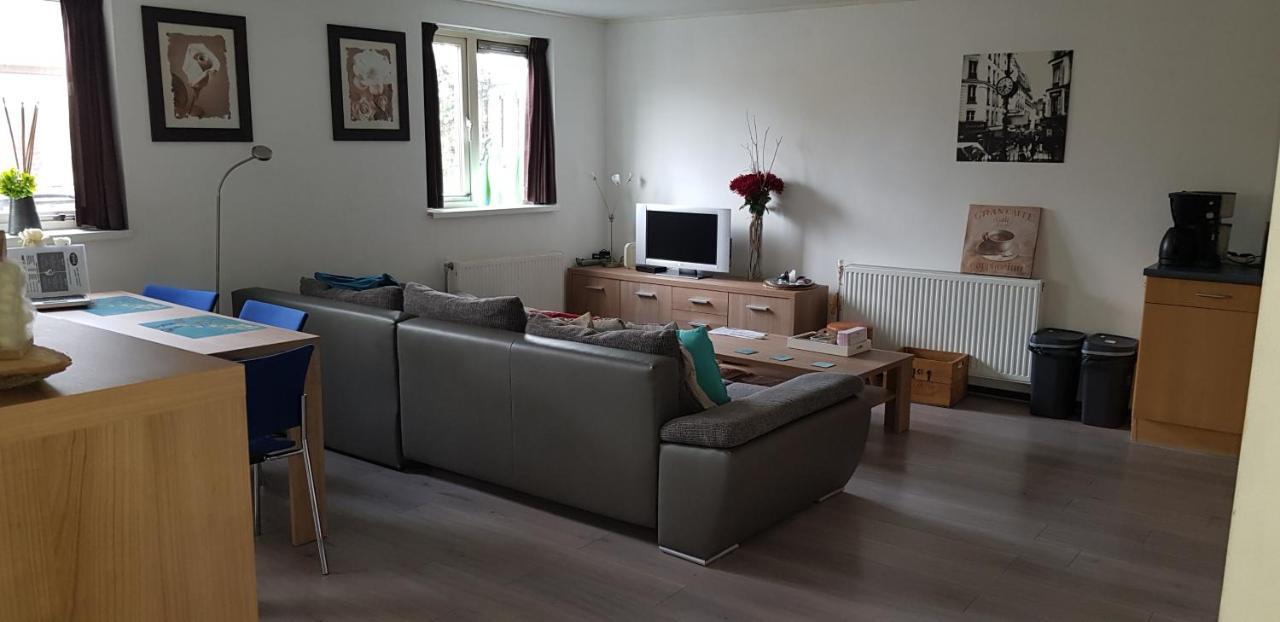 Vakantiehuis B&B De Bosrand フロースベーク エクステリア 写真