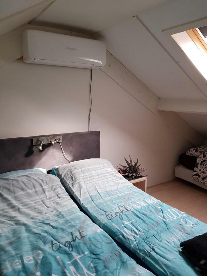 Vakantiehuis B&B De Bosrand フロースベーク エクステリア 写真